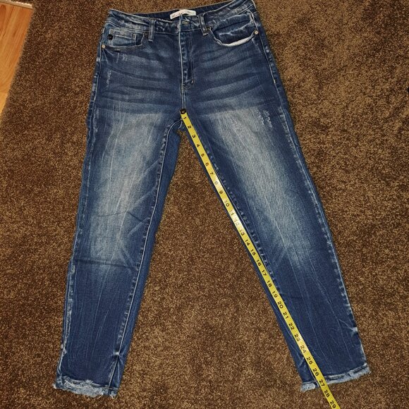 Kancan Estilo Denim Tapered Jeans Size 28 Distressed Blue Mid Rise Raw Hem - Picture 8 of 9